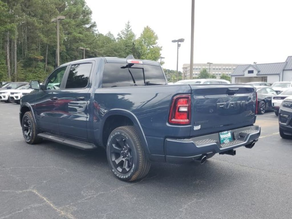 New 2026 Ram 1500 BIG HORN CREW CAB 4X4 5'7 BOX Pickup