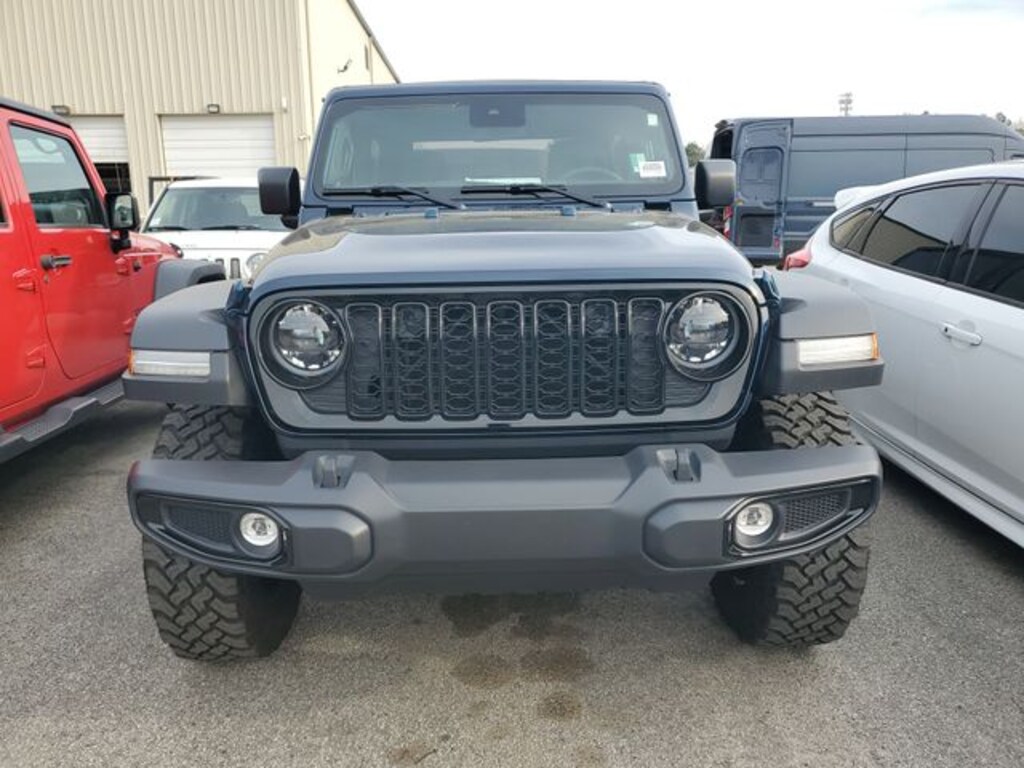 Used 2025 Jeep Wrangler Willys SUV