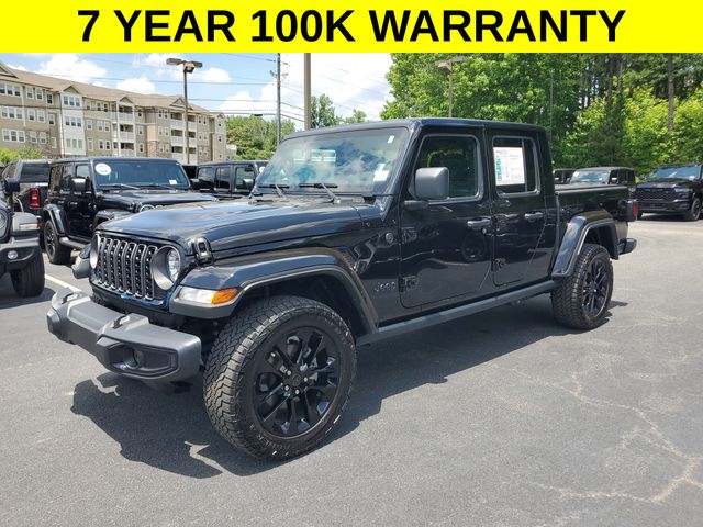 2024 Jeep Gladiator photo 3