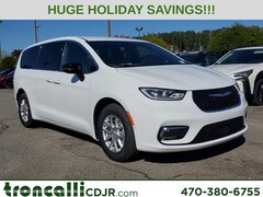 2026 Chrysler Pacifica SELECT Passenger Van