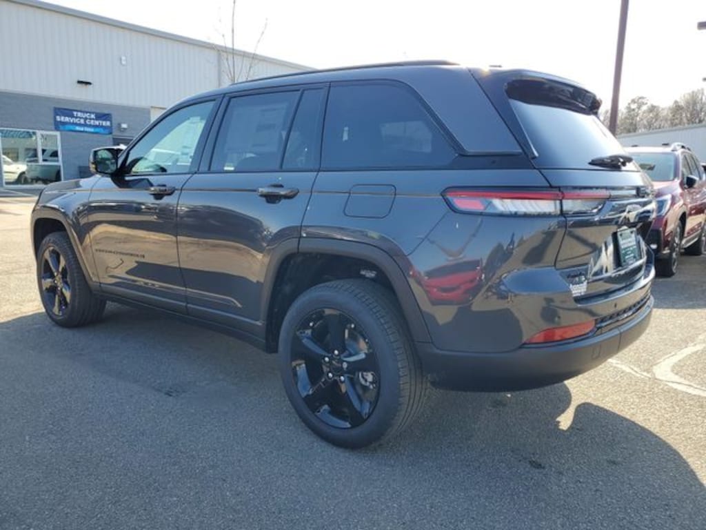 New 2025 Jeep Grand Cherokee LIMITED 4X4 Sport Utility