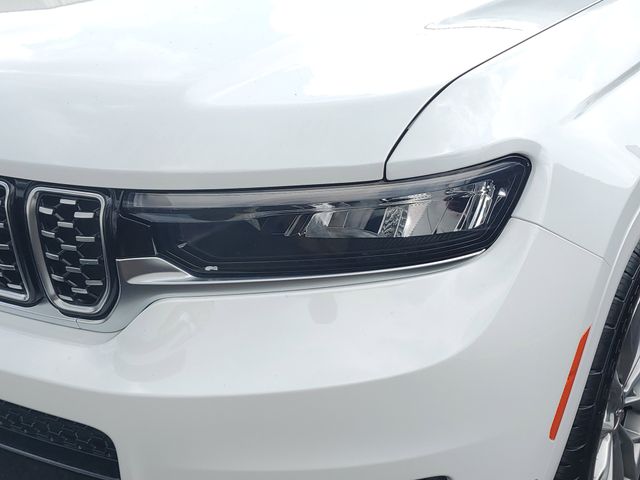 2023 Jeep Grand Cherokee L Summit photo 3