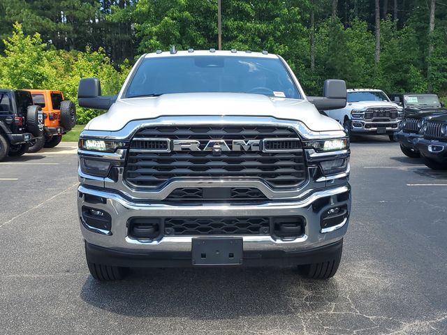 2025 Ram 2500 Tradesman photo 2