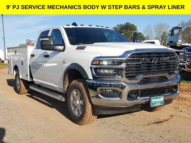 2026 RAM 3500 Chassis Tradesman Crew Cab LB 4WD