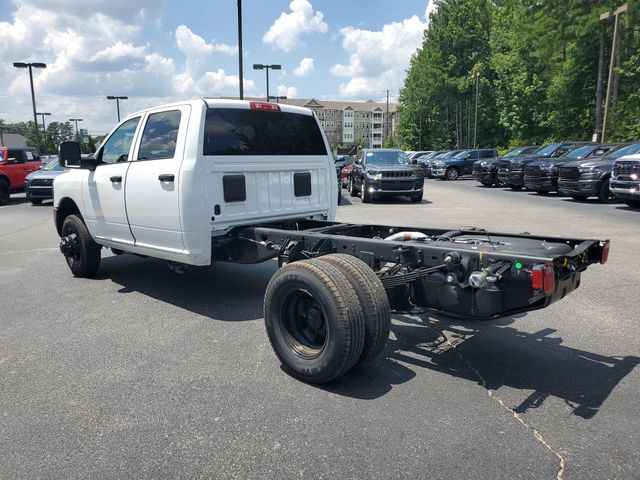 2025 Ram 3500 Tradesman photo 4