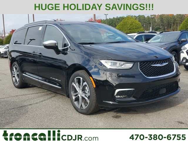 2026 Chrysler Pacifica Pinnacle's photo