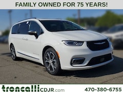 New 2026 Chrysler Pacifica PINNACLE Passenger Van in Cumming GA