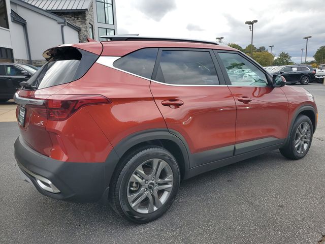 2021 Kia Seltos S photo 2