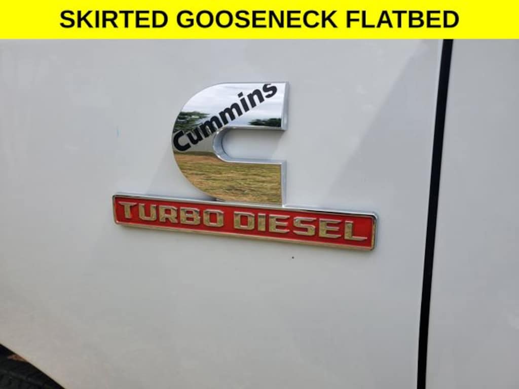 New 2025 Ram 3500 Chassis Cab 3500 TRADESMAN CREW CAB CHASSIS 4X4 60' CA Pickup