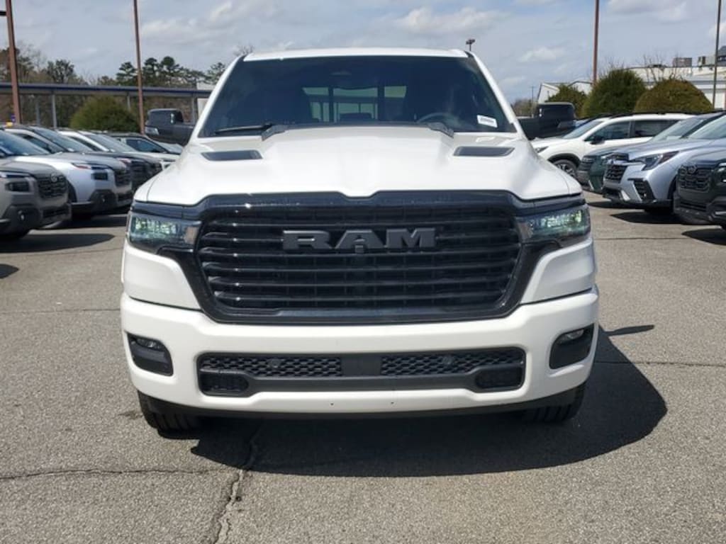 New 2026 Ram 1500 LARAMIE CREW CAB 4X4 5'7 BOX Pickup