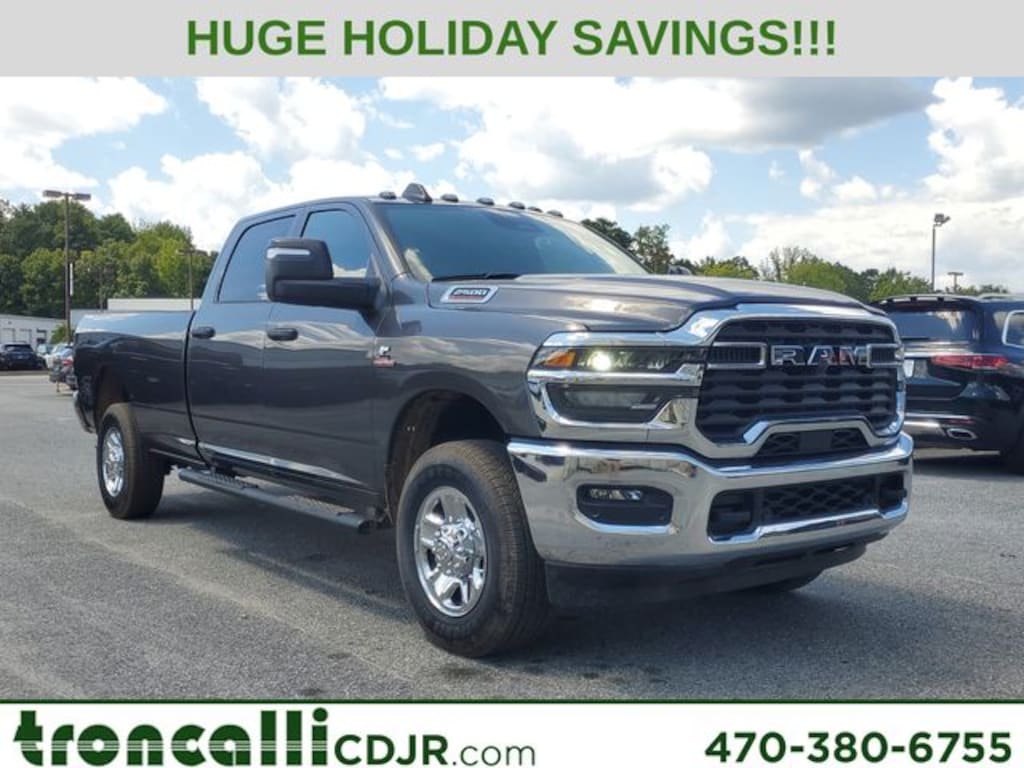 New 2025 Ram 2500 TRADESMAN CREW CAB 4X4 8' BOX Pickup