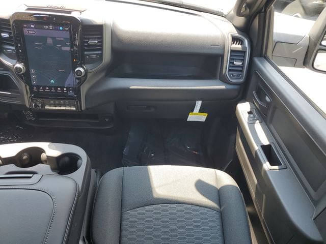2025 RAM 2500 Tradesman - Photo 18