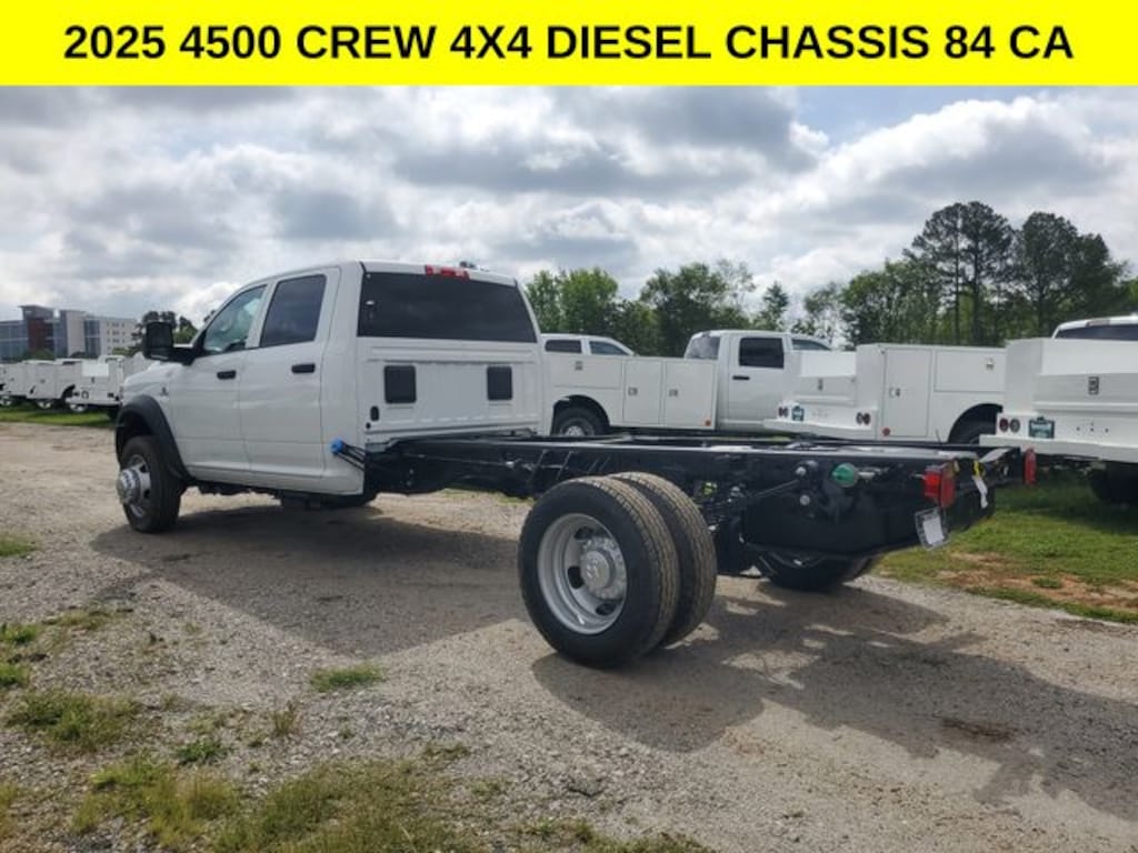 New 2025 Ram 4500 Chassis Cab 4500 TRADESMAN CHASSIS CREW CAB 4X4 84' CA Pickup