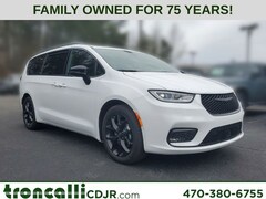 2026 Chrysler Pacifica LIMITED Passenger Van