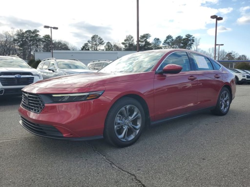 Used 2024 Honda Accord EX Sedan