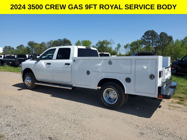 2024 Ram 3500 Tradesman photo 4
