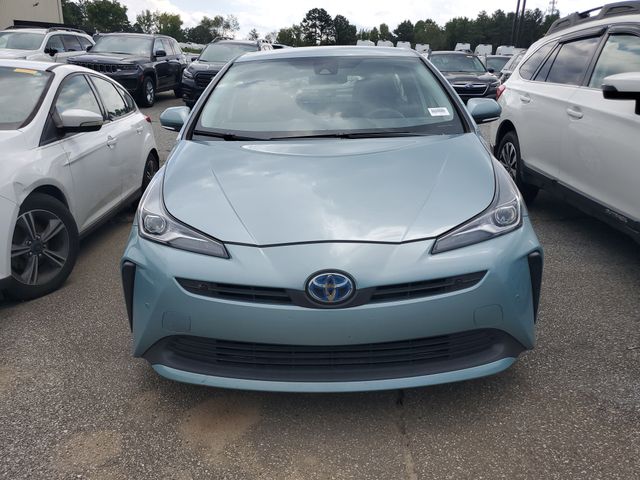 2022 Toyota Prius LE photo 2