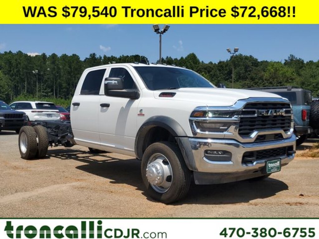 New 2025 Ram 5500 Chassis Cab 5500 TRADESMAN CHASSIS CREW CAB 4X4 84' CA Pickup