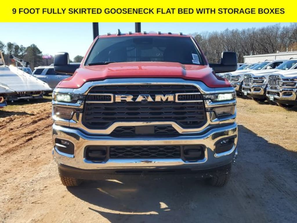 New 2026 Ram 3500 Chassis Cab TRADESMAN CREW 4X4 60' CA Pickup