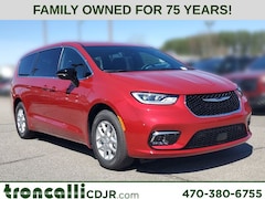 2026 Chrysler Pacifica SELECT Passenger Van