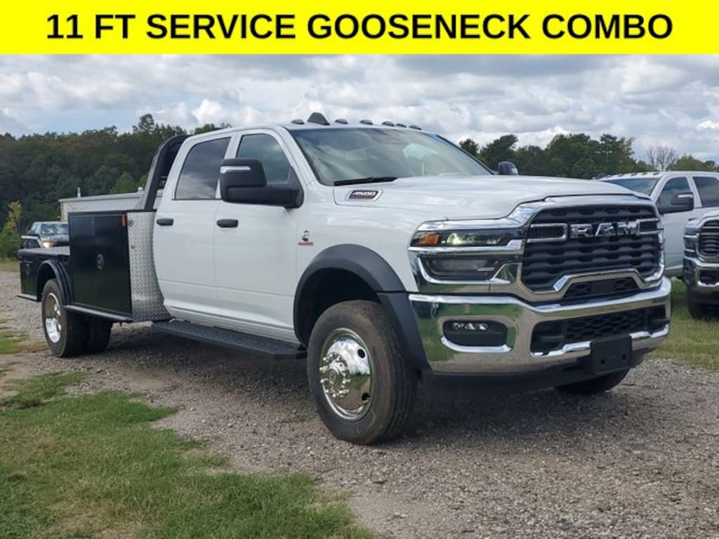 New 2025 Ram 4500 Chassis Cab 4500 TRADESMAN CHASSIS CREW CAB 4X4 84' CA Pickup