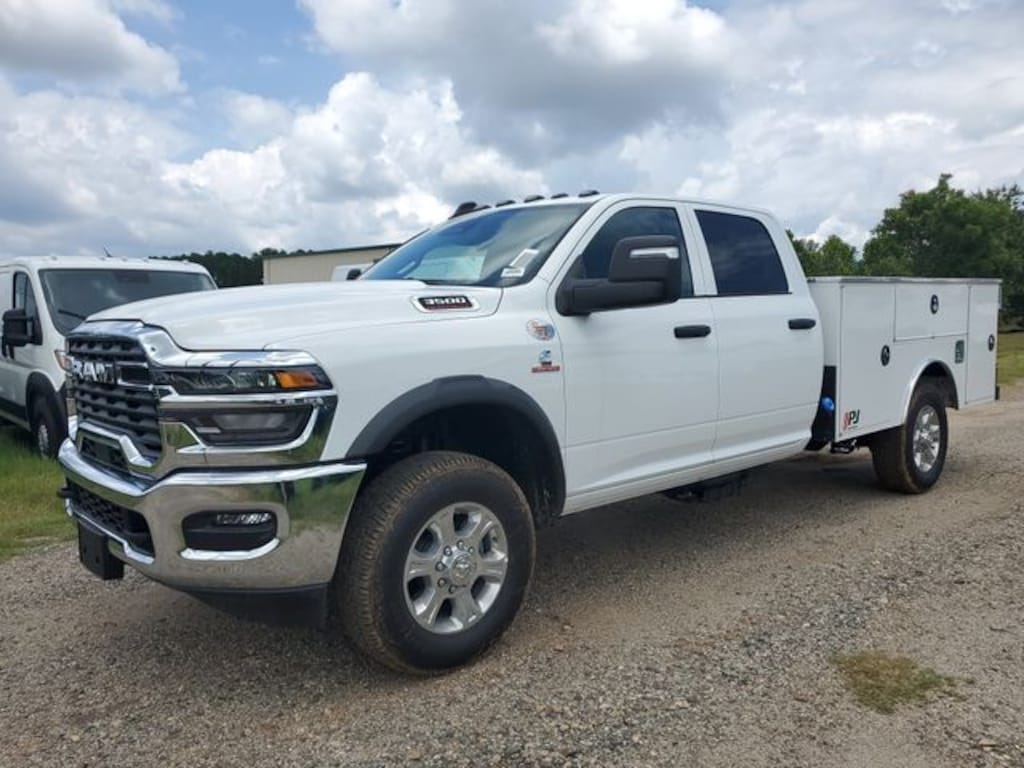 New 2025 Ram 3500 Chassis Cab 3500 BIG HORN CREW CAB CHASSIS 4X4 60' CA Pickup