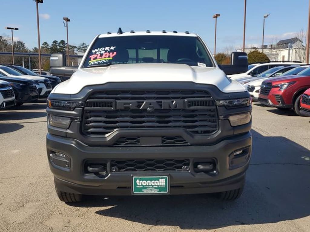 New 2026 Ram 3500 TRADESMAN CREW CAB 4X4 8' BOX Pickup