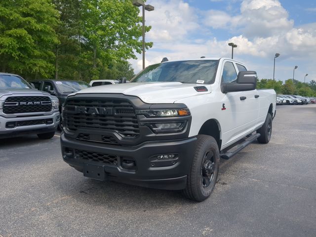 2025 Ram 3500 Tradesman photo 3