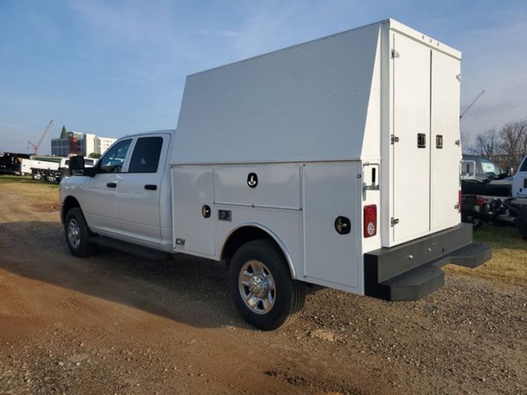 New 2025 Ram 2500 TRADESMAN CREW CAB 4X4 8' BOX Pickup