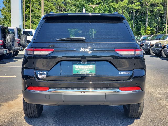 2025 Jeep Grand Cherokee Laredo photo 4