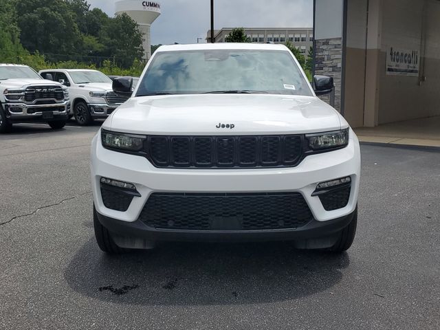 2025 Jeep Grand Cherokee Limited photo 2