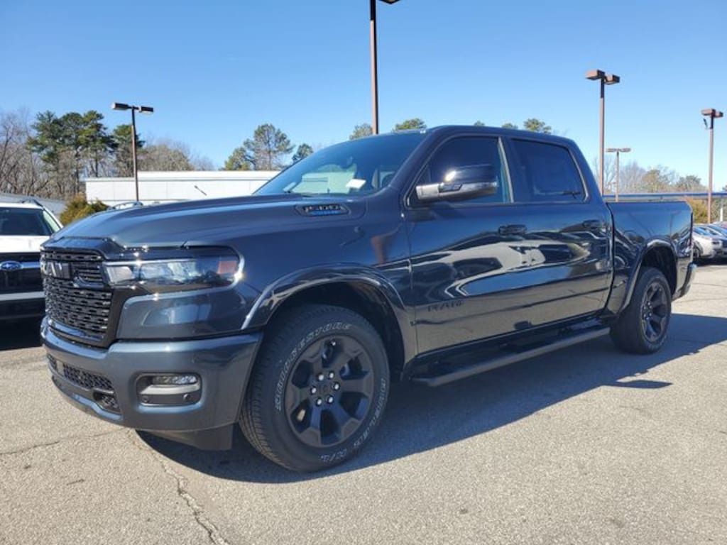 New 2026 Ram 1500 BIG HORN CREW CAB 4X2 5'7 BOX Pickup