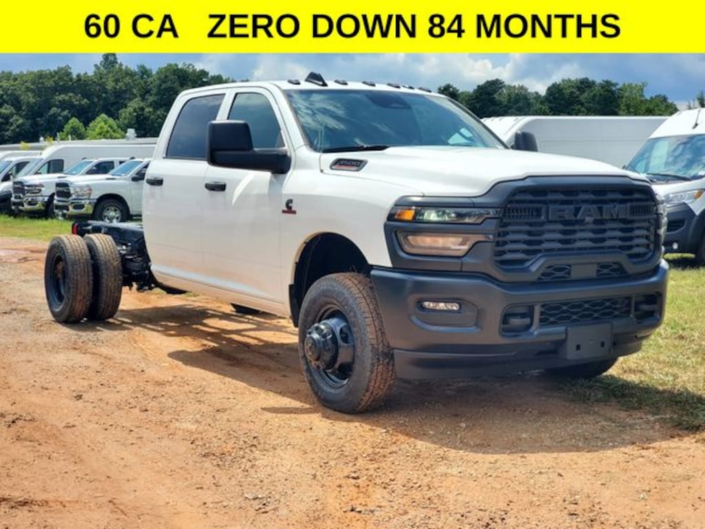 New 2025 Ram 3500 Chassis Cab 3500 TRADESMAN CREW CAB CHASSIS 4X4 60' CA Pickup