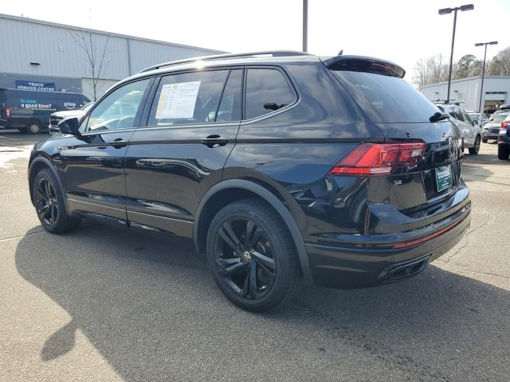 Used 2024 Volkswagen Tiguan 2.0T SE R-Line Black SUV