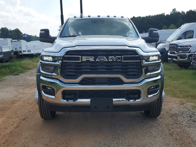 2025 Ram 4500 Tradesman photo 2