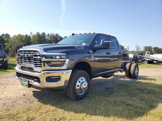 2026 Ram 3500 Tradesman photo 3