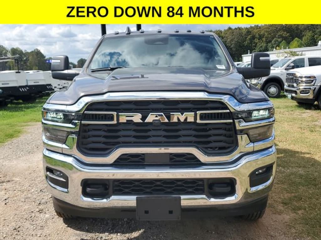 New 2025 Ram 3500 Chassis Cab 3500 BIG HORN CREW CAB CHASSIS 4X4 60' CA Pickup