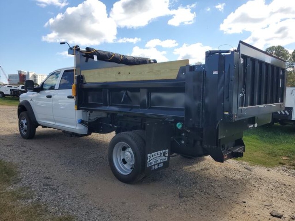 New 2025 Ram 5500 Chassis Cab 5500 TRADESMAN CHASSIS CREW CAB 4X4 60' CA Pickup