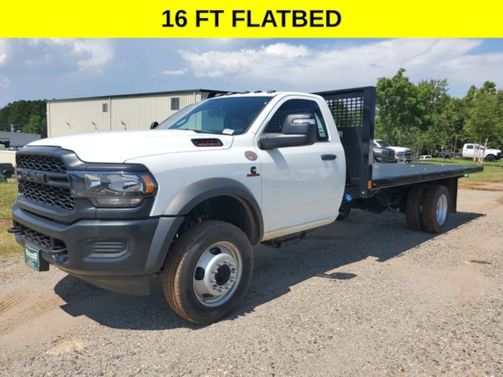 New 2024 Ram 5500 Chassis Cab 5500 TRADESMAN CHASSIS REGULAR CAB 4X4 108' CA Pickup