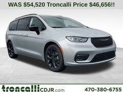 2026 Chrysler Pacifica LIMITED Passenger Van