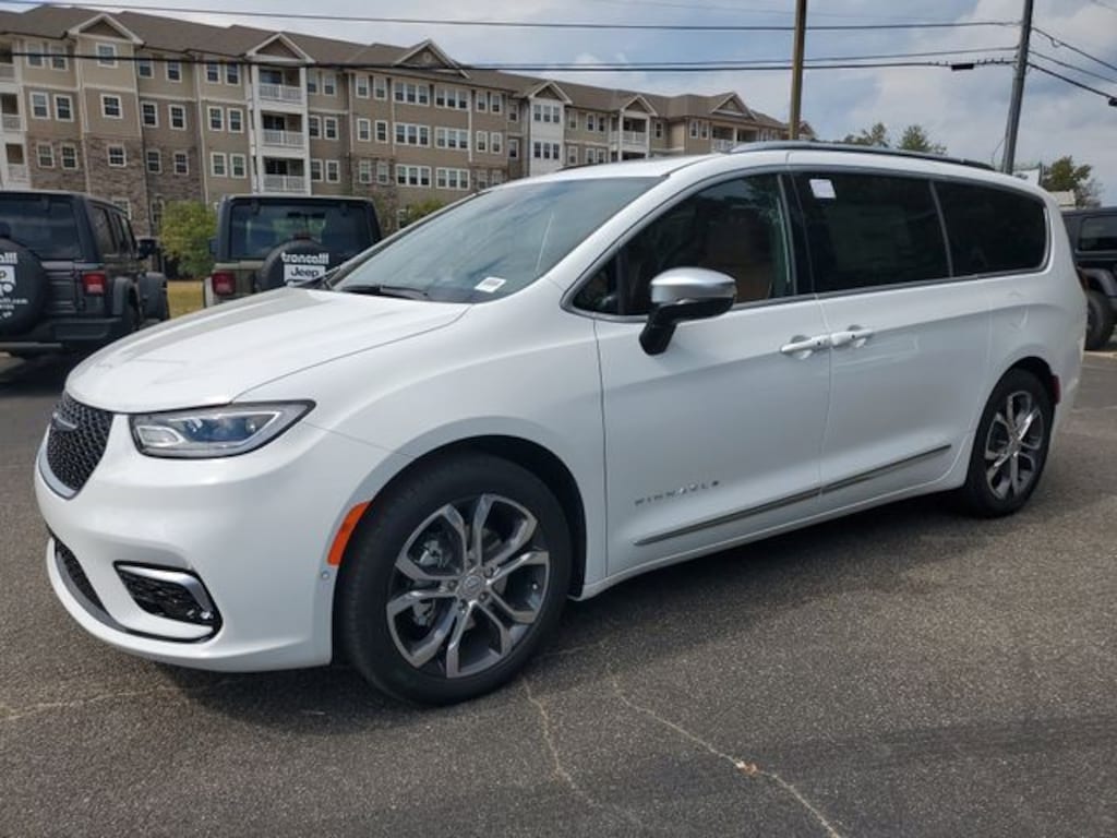 New 2026 Chrysler Pacifica PINNACLE Passenger Van