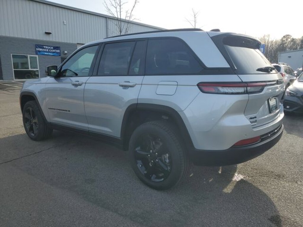 New 2025 Jeep Grand Cherokee LIMITED 4X4 Sport Utility