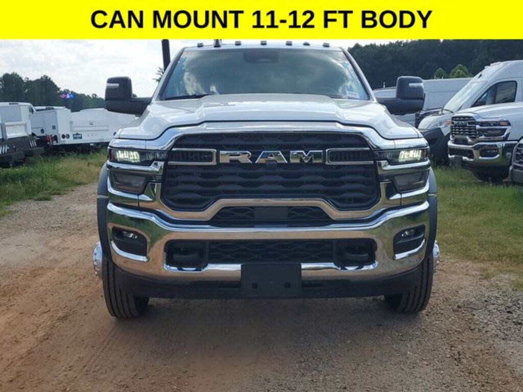 New 2025 Ram 4500 Chassis Cab 4500 TRADESMAN CHASSIS CREW CAB 4X4 84' CA Pickup