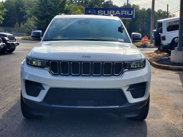2025 Jeep Grand Cherokee Laredo photo 2