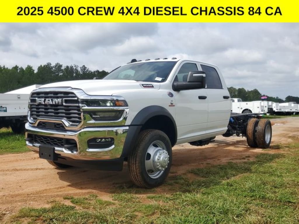 New 2025 Ram 4500 Chassis Cab 4500 TRADESMAN CHASSIS CREW CAB 4X4 84' CA Pickup
