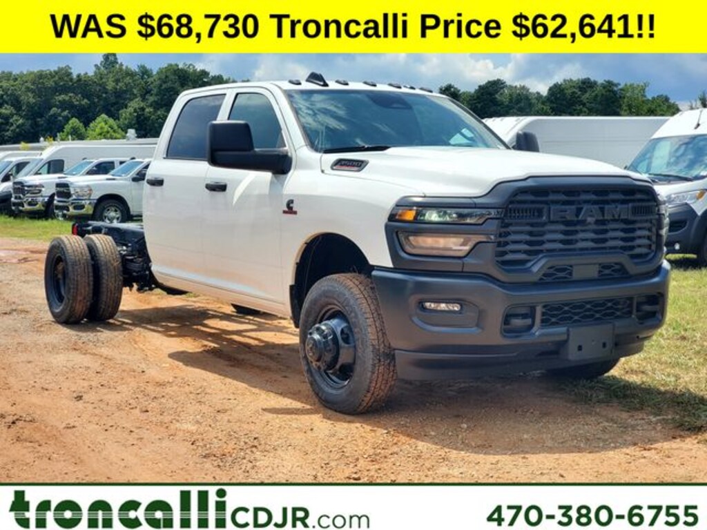 New 2025 Ram 3500 Chassis Cab 3500 TRADESMAN CREW CAB CHASSIS 4X4 60' CA Pickup