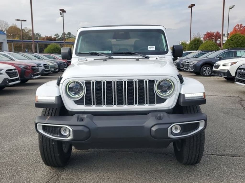 New 2026 Jeep Wrangler 4-DOOR SAHARA Sport Utility
