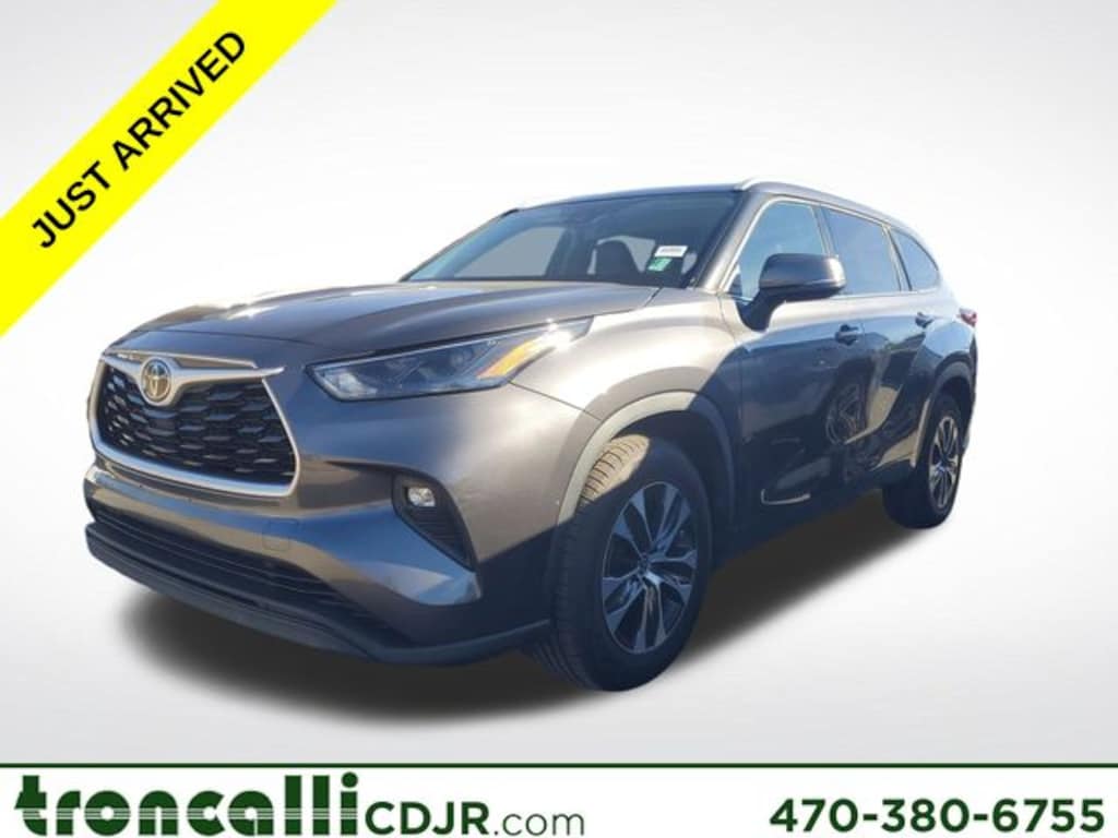 Used 2022 Toyota Highlander XLE SUV