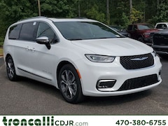 New 2026 Chrysler Pacifica PINNACLE Passenger Van in Cumming GA