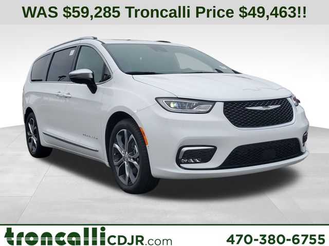 2026 Chrysler Pacifica Pinnacle's photo